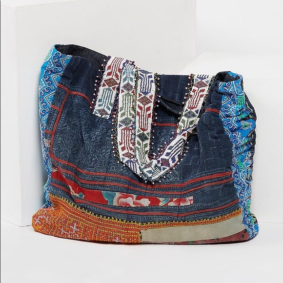 Free People Handbags - 🌙Free People Technicolor Embellished Tote